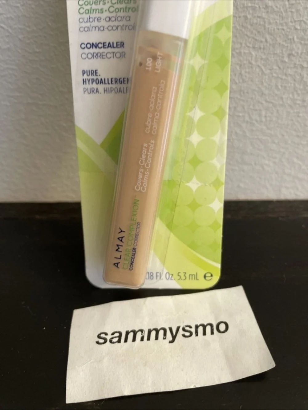 Almay Clear Complexion 4 in 1 Concealer 100 LIGHT discontinued